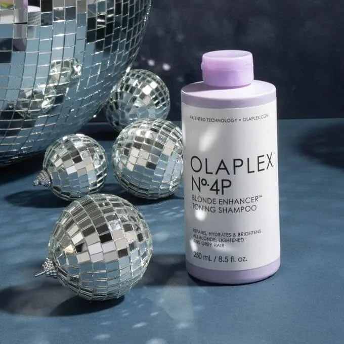 Shampooing neutralisant pour cheveux blonds No.4P d’Olaplex